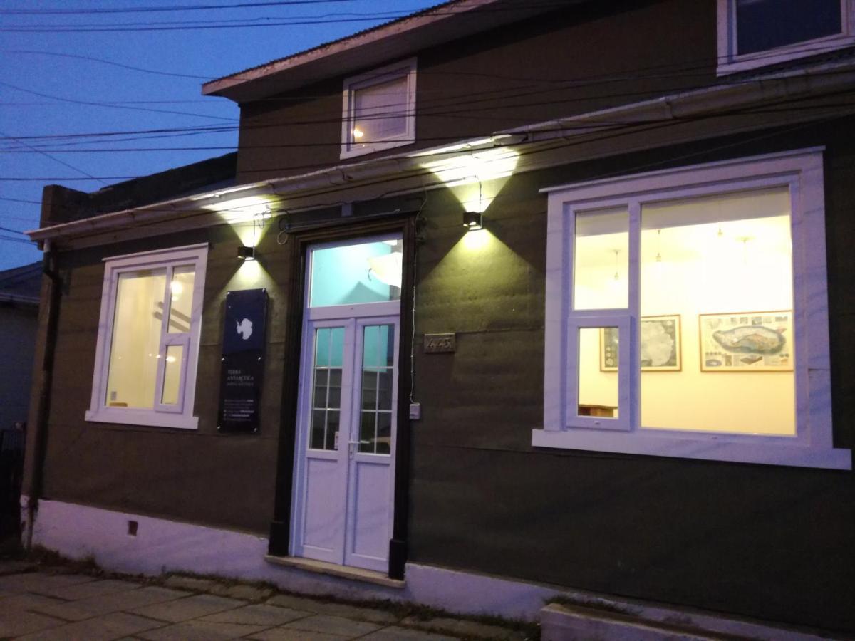 Hostal Boutique Terra Antarctica Punta Arenas Bagian luar foto