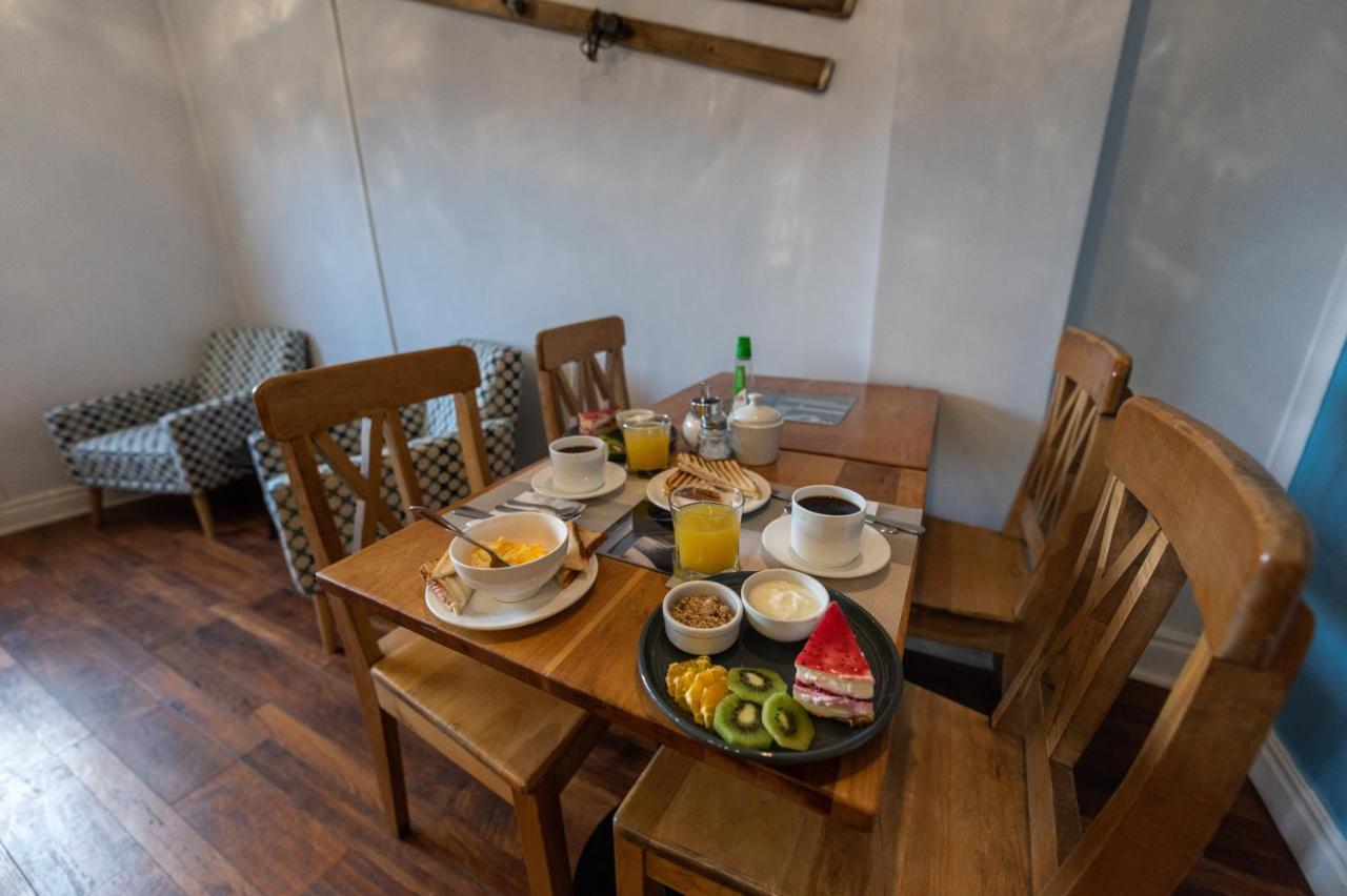 Hostal Boutique Terra Antarctica Punta Arenas Bagian luar foto